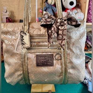 Coach Sequin Poppy Bag with 3 hang tags! 2009 in EXCELLENT condition